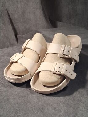 Kauai Cream Molded EVA Double Strap Adjustable Buckles Foam Slides VG EU40 US9.5